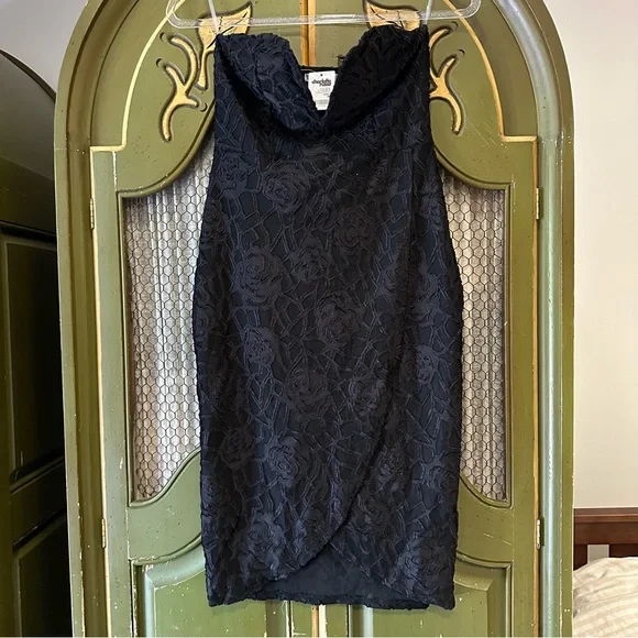 charlotte russe black bodycon dress Vintage 2000s Charlotte Russe Small Black Color Block Bodycon Dress